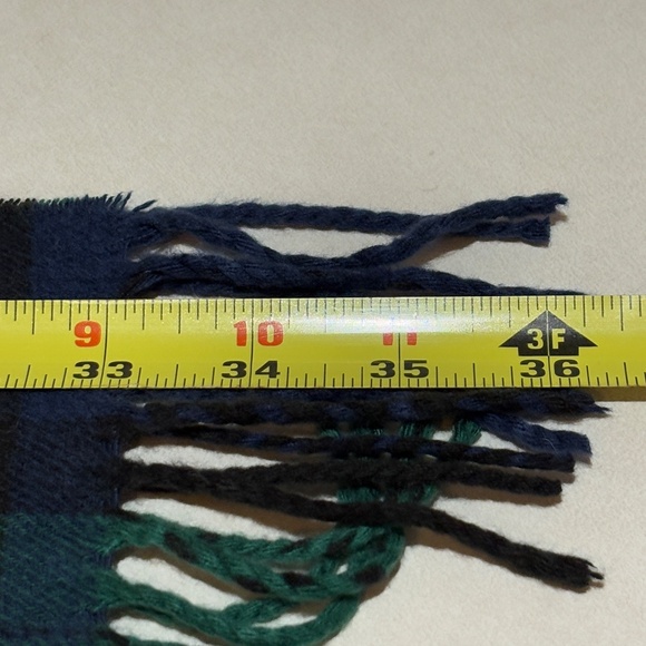 100% Cashmere Luxury Plaid Scarf Fringed Blue Green Made in Scotland 12 X 66 - Picture 7 of 7